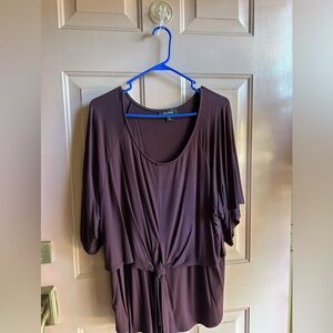 Plum Karen Kane knot front short sleeve shirt